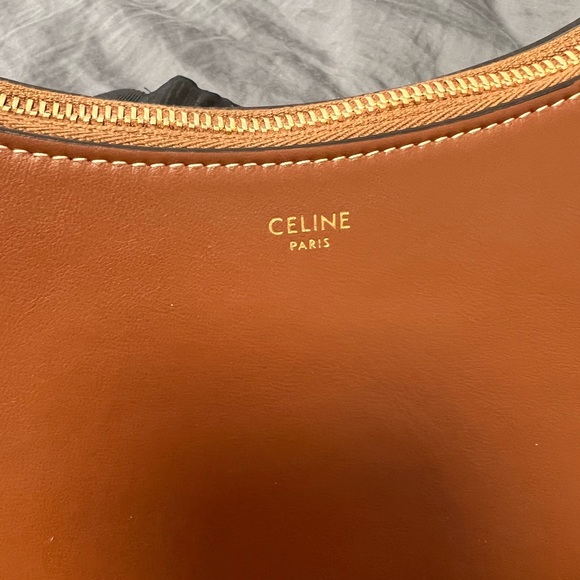 Celine Ava (detachable strap) - Picture 2 of 7